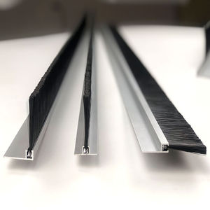 strip brush