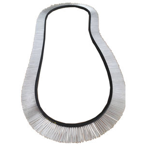 belt brush