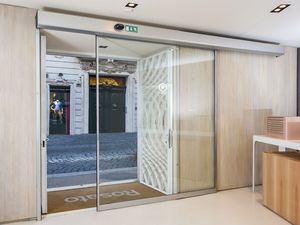 sliding doors