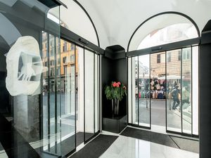 sliding doors
