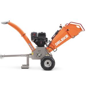mobile wood chipper