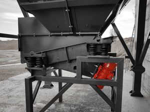 vibrating feeder 1