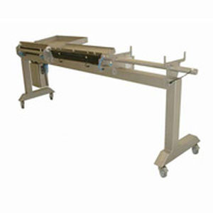 mackerel skewering machine