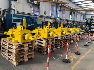 线性伺服电动机