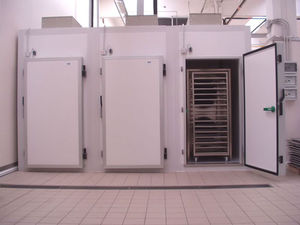 cooling tunnel