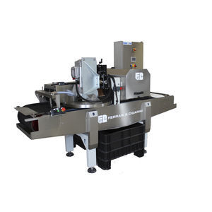 rotary blade cutting machine