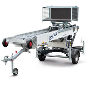 hydraulic goods lift