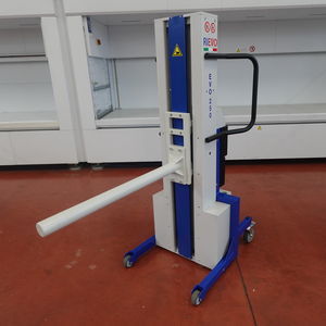 manual lifter 1