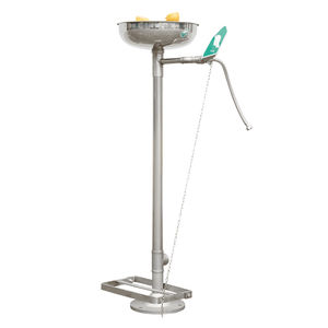 floor-standing eyewash station