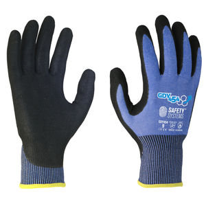 handling safety gloves