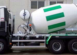 truck-mounted concrete mixer