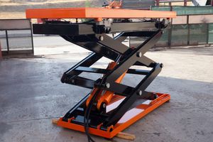 scissor lift table