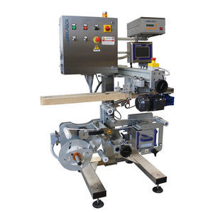 automatic labeling machine