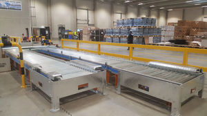 roller conveyor