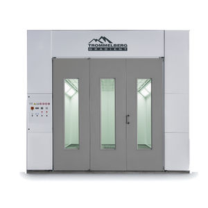 enclosed spray booth