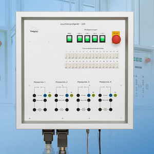 voltage testing device