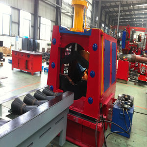 stationary pipe cutting and beveling machine