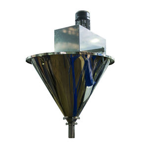 solids dispenser