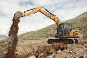 medium excavator