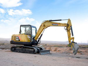medium excavator 1
