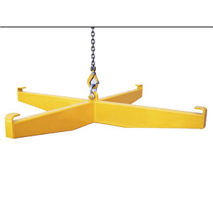 lifting device with hook