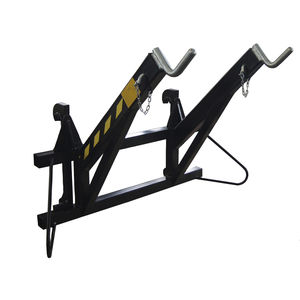 telescopic arm lifting device