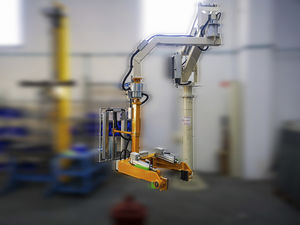 pneumatic manipulator arm