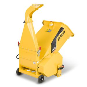 mobile wood chipper 1