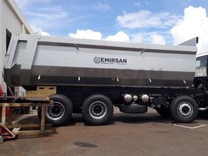 卡车给小费的人