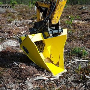 trapezoidal bucket