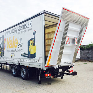 standard lift gate