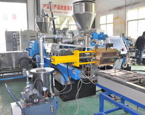 compounding extruder