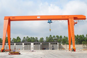 rail-mounted gantry crane