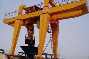 rail-mounted gantry crane 1