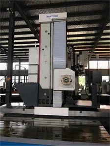 CNC boring and milling center