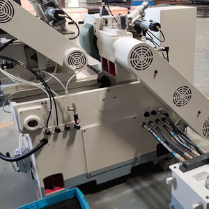 centerless grinding machine