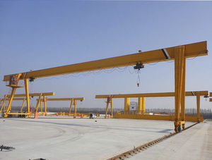 rail-mounted gantry crane