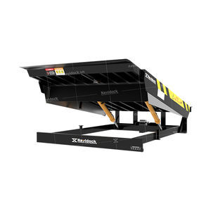 hydraulic dock leveler