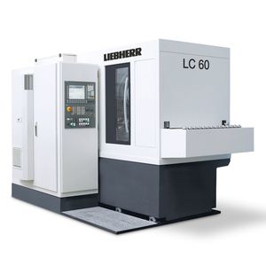 CNC gear-hobbing machine