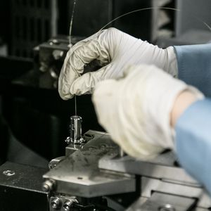 金属模具下沉EDM加工