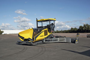 asphalt paver