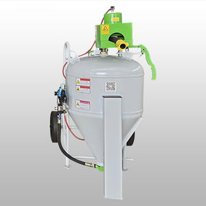 automatic sandblasting machine