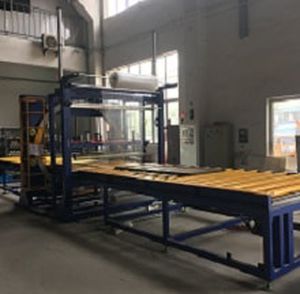 轨道拉伸包装器