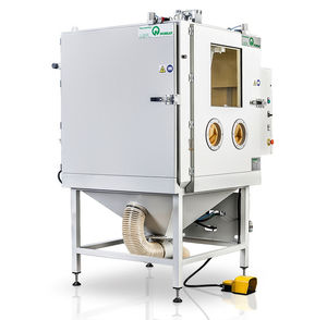 suction blast cabinet
