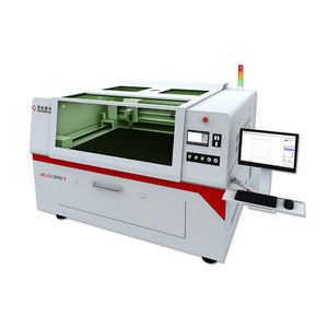 CO2 laser cutting machine