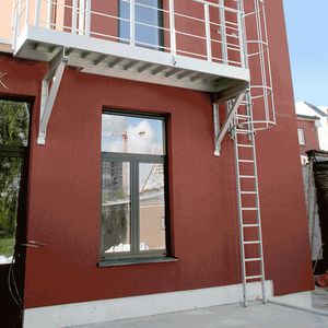 aluminum ladder