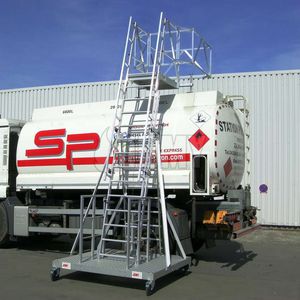 aluminum ladder