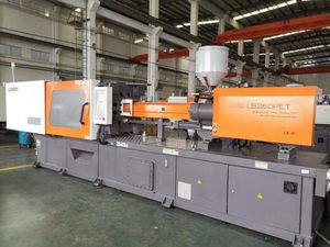 horizontal injection molding machine