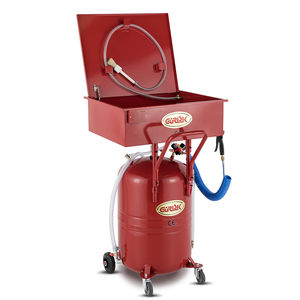 auto body cleaning station