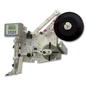 automatic label applicator